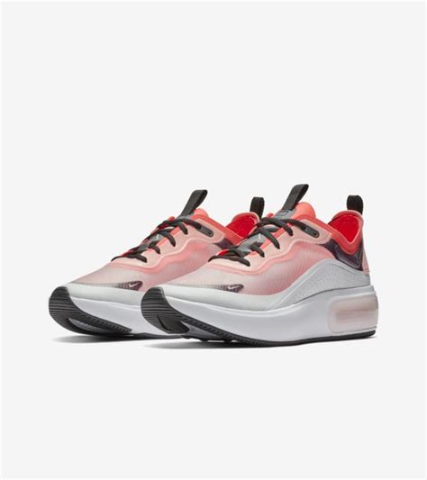 Nike Air Max Dia 'Off White & White & Flash Crimson & Black' 